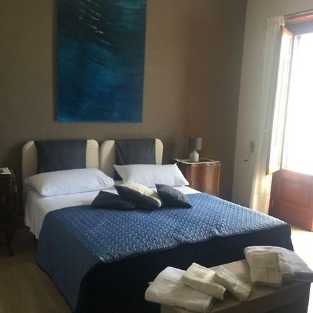 A Casa Di Gio Bed & Breakfast Lecce Bagian luar foto
