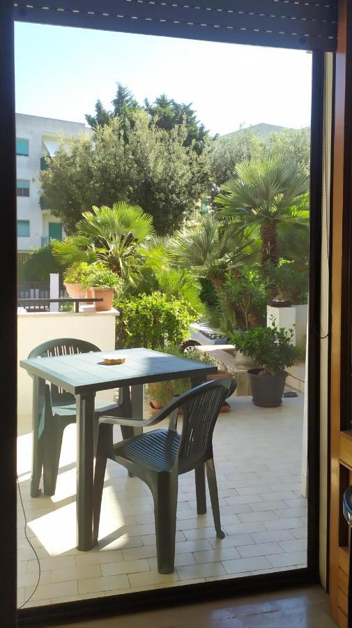 A Casa Di Gio Bed & Breakfast Lecce Bagian luar foto