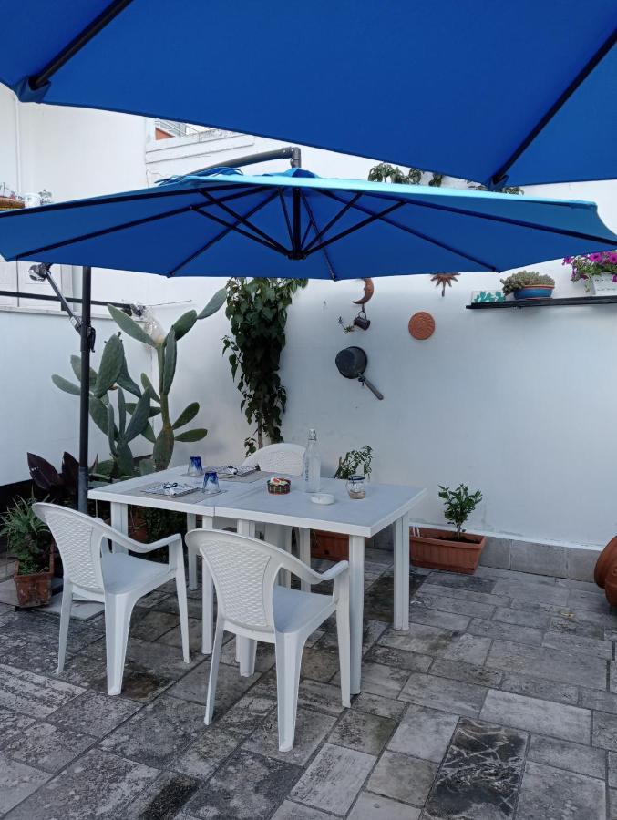 A Casa Di Gio Bed & Breakfast Lecce Bagian luar foto