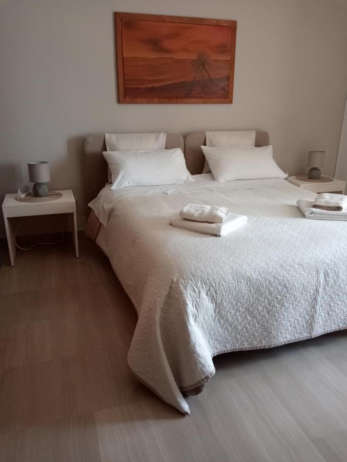 A Casa Di Gio Bed & Breakfast Lecce Bagian luar foto