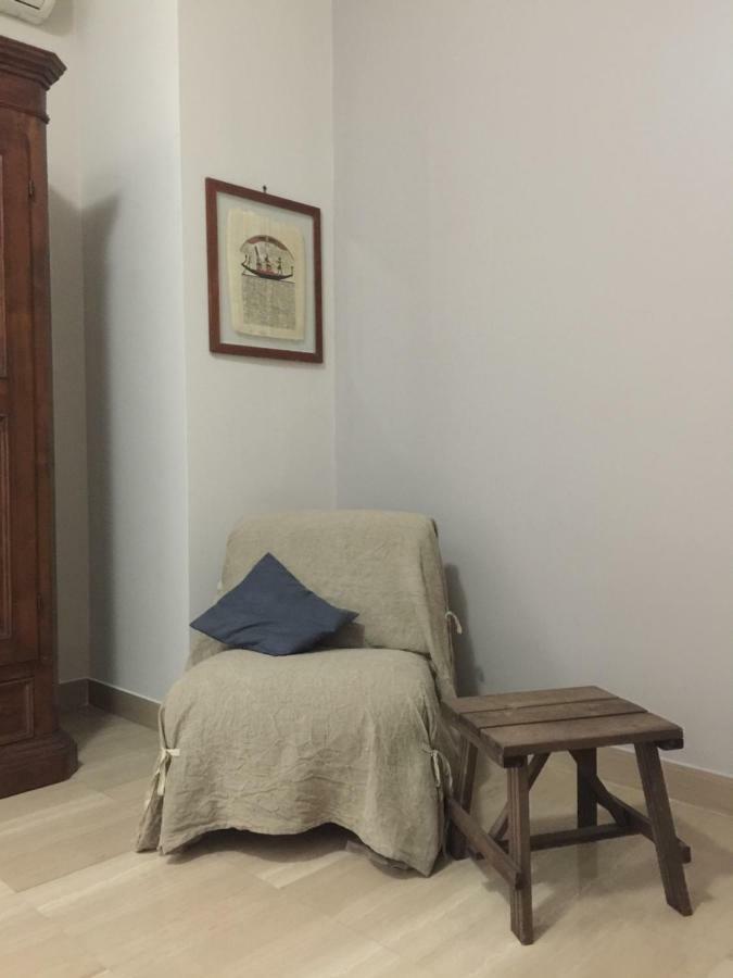 A Casa Di Gio Bed & Breakfast Lecce Bagian luar foto