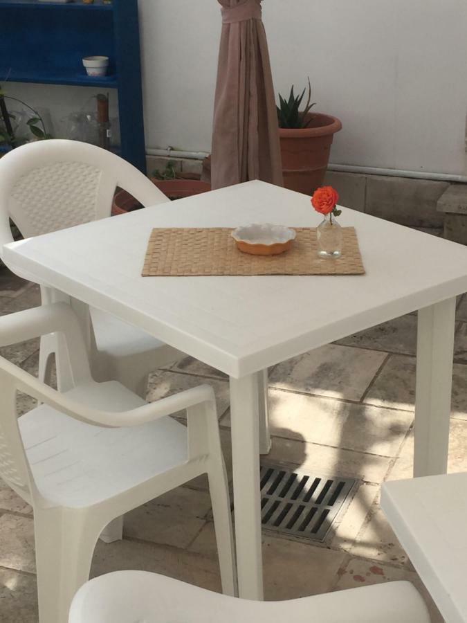 A Casa Di Gio Bed & Breakfast Lecce Bagian luar foto