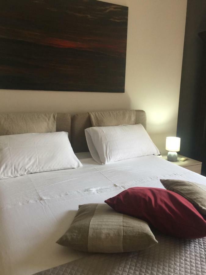 A Casa Di Gio Bed & Breakfast Lecce Bagian luar foto