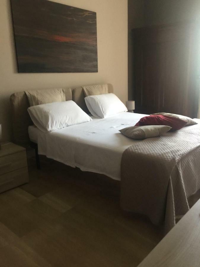 A Casa Di Gio Bed & Breakfast Lecce Bagian luar foto